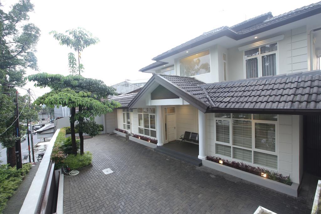 Hotel Dago 207 Bandung Exterior foto